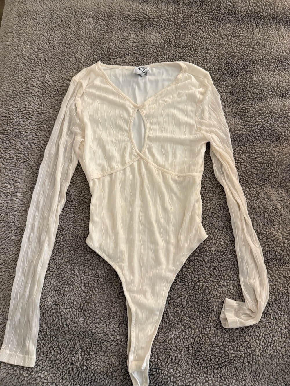Princess Polly Cream Long-Sleeve Keyhole Bodysuit